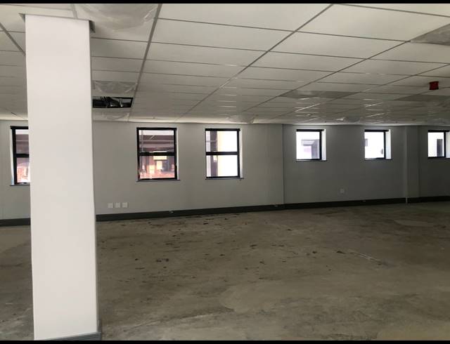 366M² OFFICE TO LET IN WAVERLEY